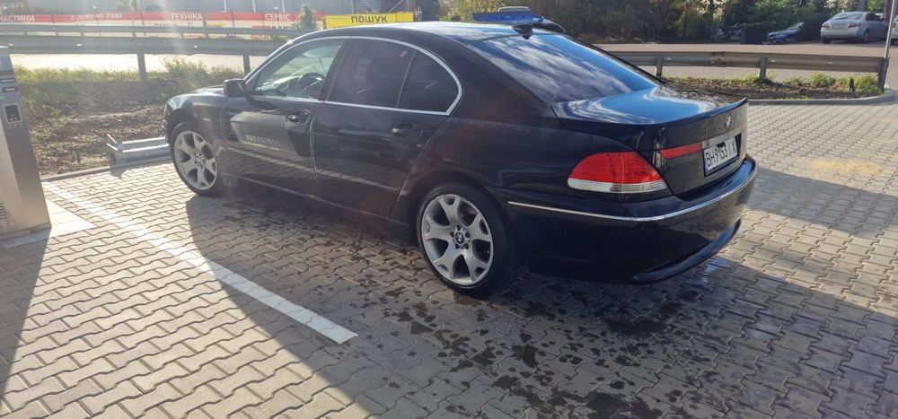 .BMW 745l газ8888