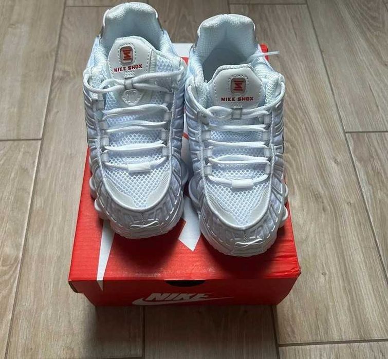 "koszykówki" Nike_Shox_TL_White_R.42