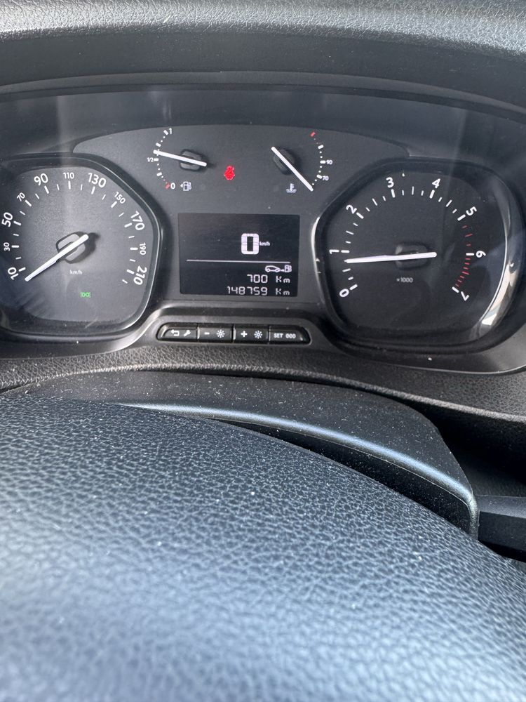 Toyota proace 2.0 120 cv fibrada