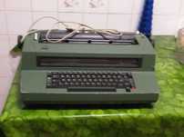 máquina de escrever IBM