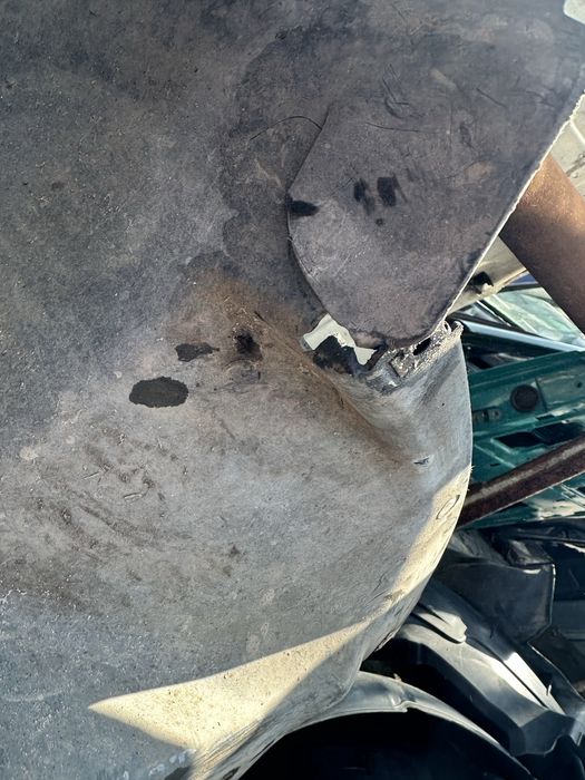 Nadkole Caddy III Przód prawe