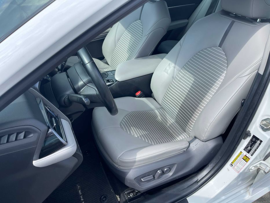 Продам Toyota Camry 2019
