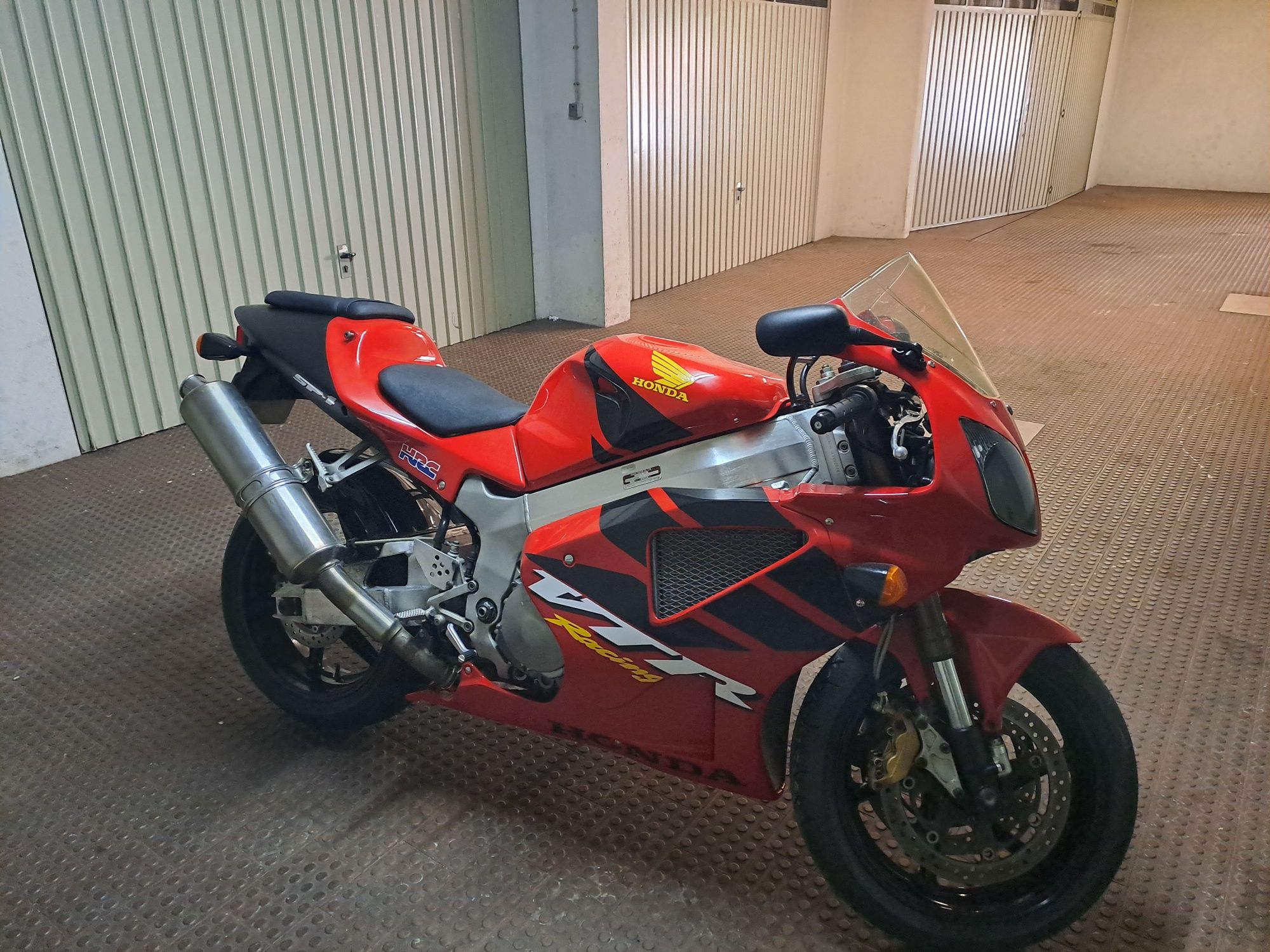 Honda VTR Sp1 Ano 2000