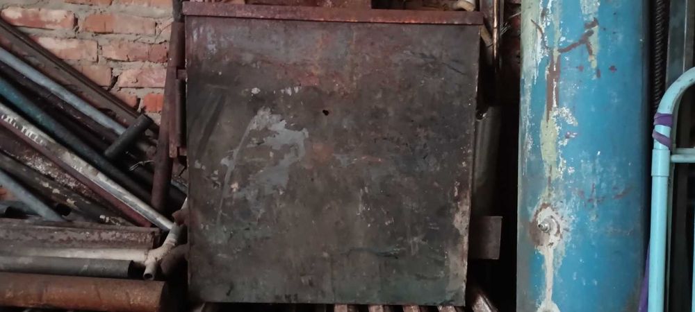 котел дровяной на два чугуна плита с кружками.