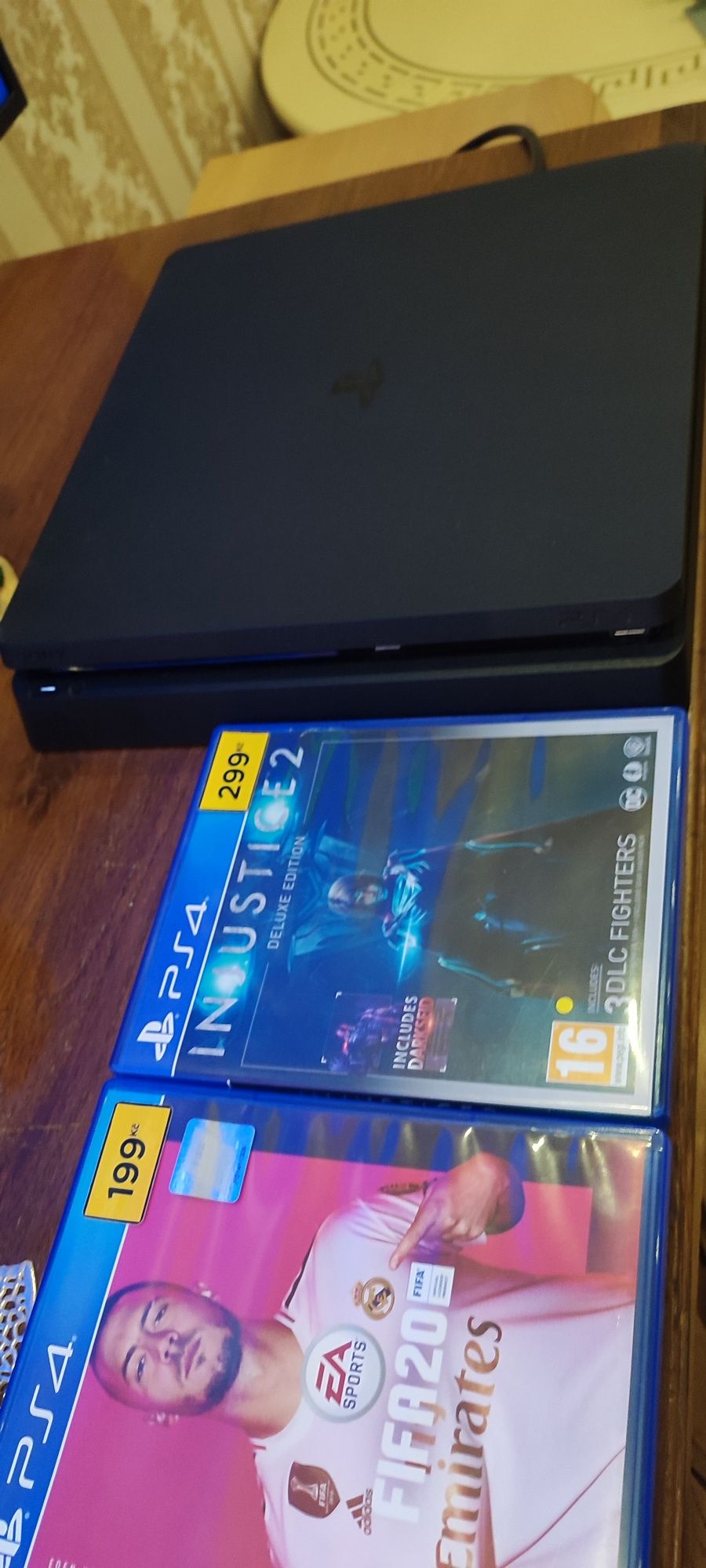 Sony playstation 4 slim + два джойстики+5 ігор ps4