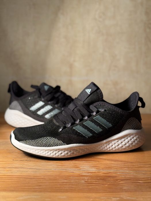 Adidas Bounce rozmiar 39 1/3 (24,5 cm) – stan bardzo dobry