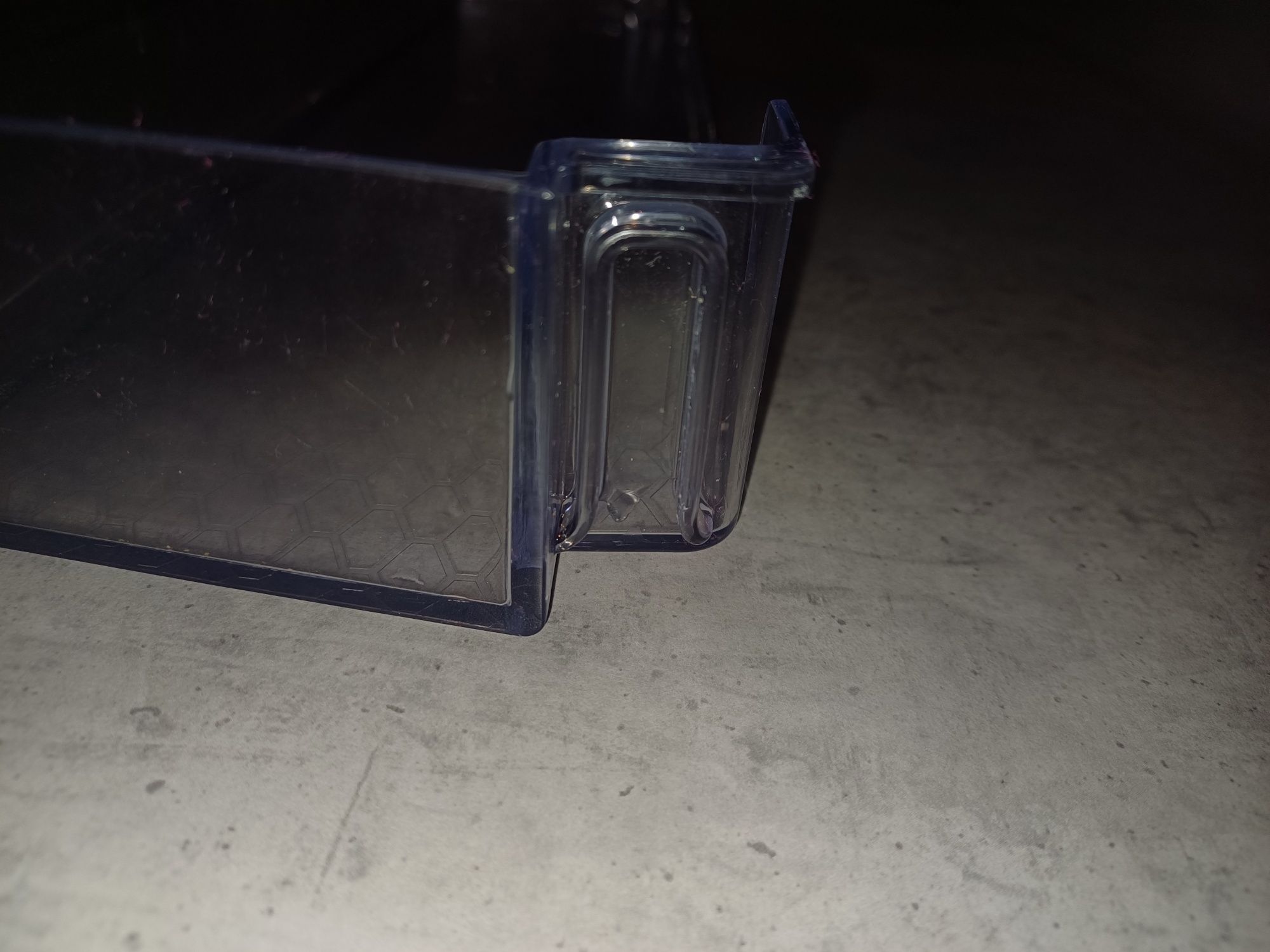 Boczna półka balkonik do lodówki Beko