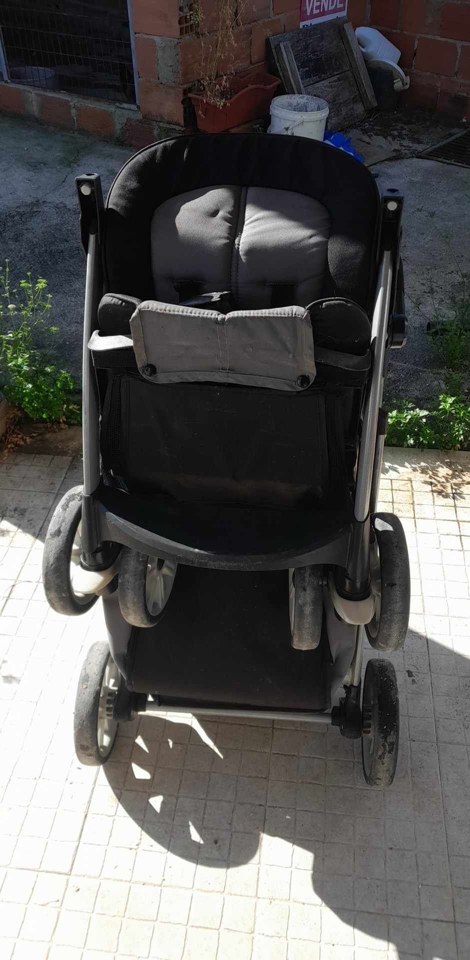 Carrinho para gémeos
