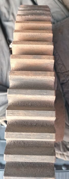 Ведомі шестерні заднього моста юмз із старих запасів