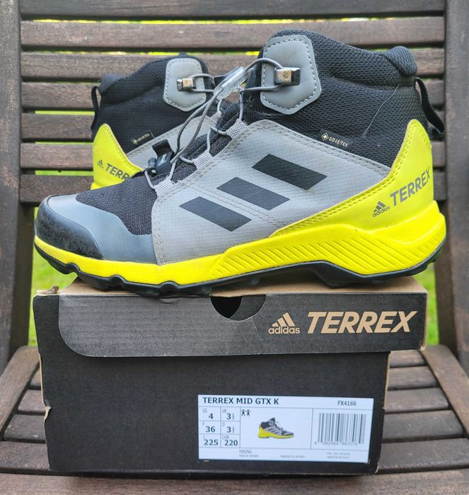 Buty trekkingowe Adidas Terrex Mid GTX K Gore-Tex 36