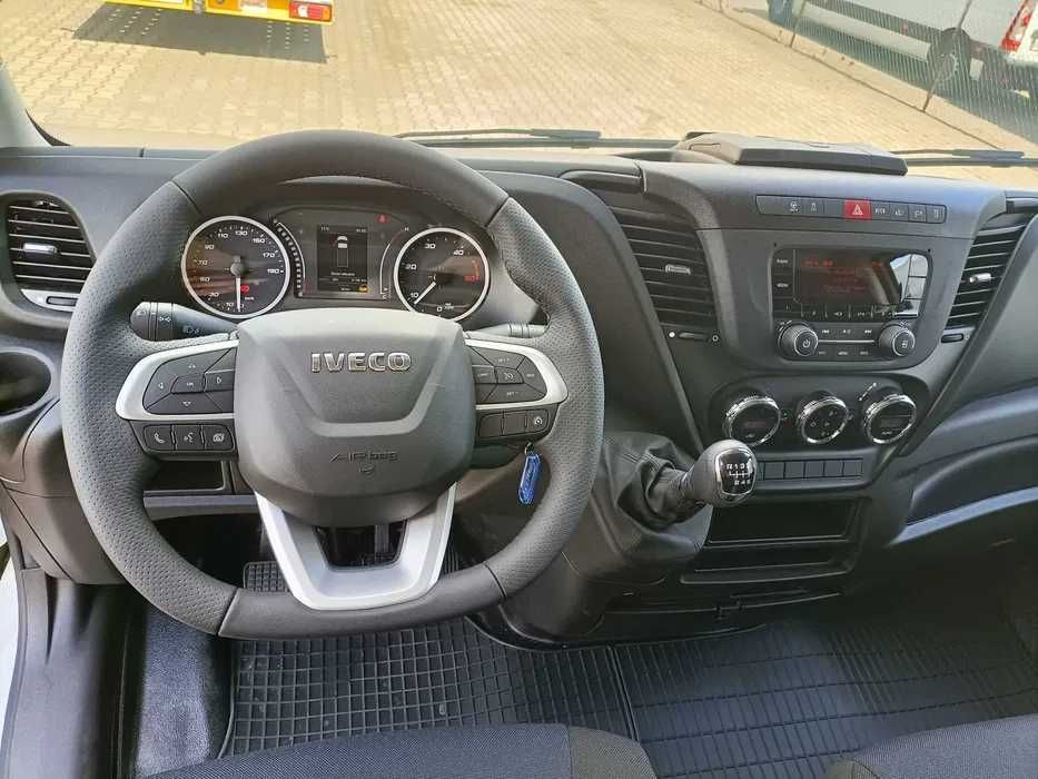 Wynajem Iveco Daily Furgon Chłodnia
