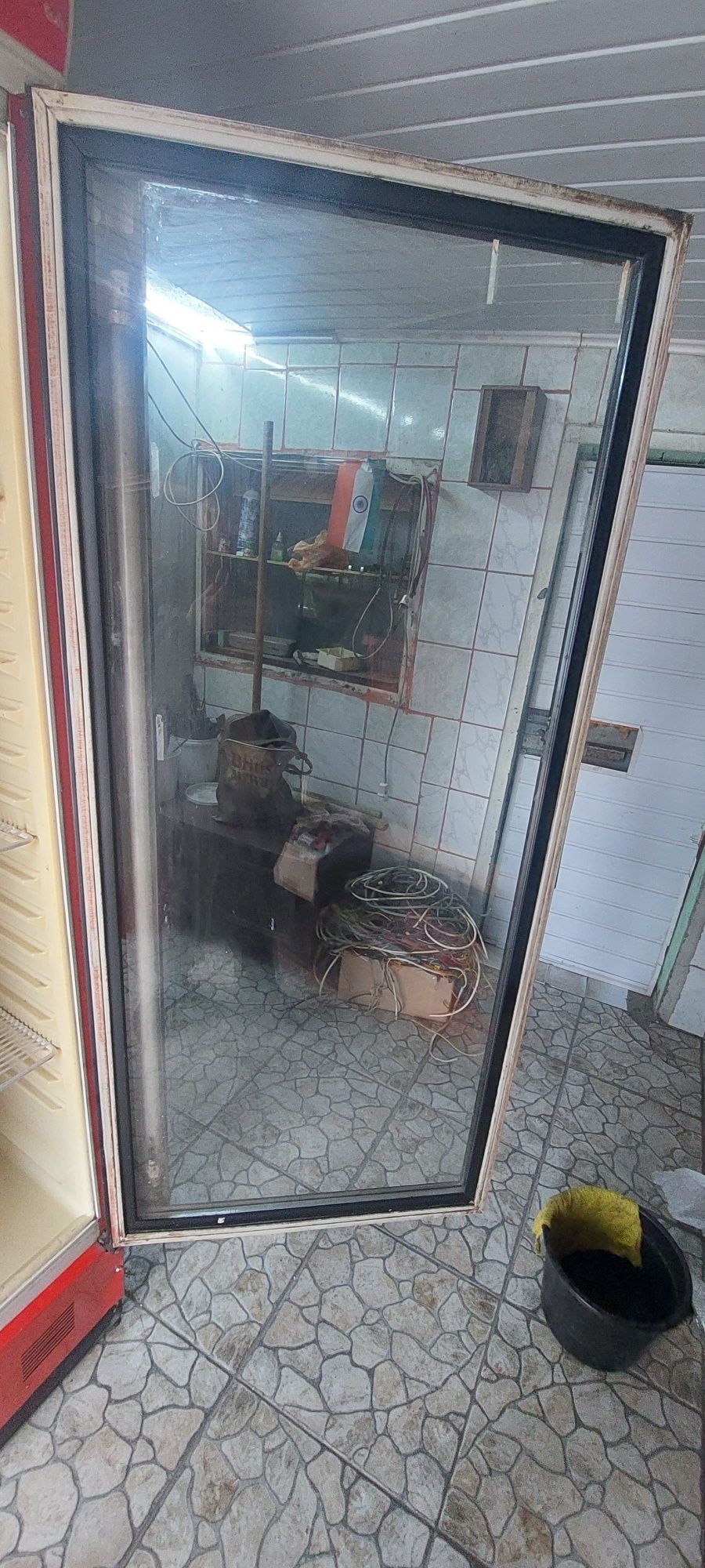 Продам холодильник для напитков