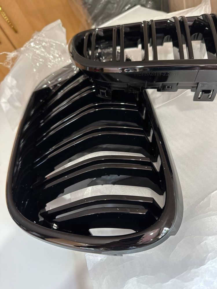 Ноздри Решетка радиатора BMW F25.F15 F10 F30.Е60 E70 Е39 глянц.бмв