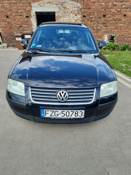 Volkswagen Passat VW Passat B5 FL 1.6 Benzyna 2004 ZADBANY + 2 komplety opon