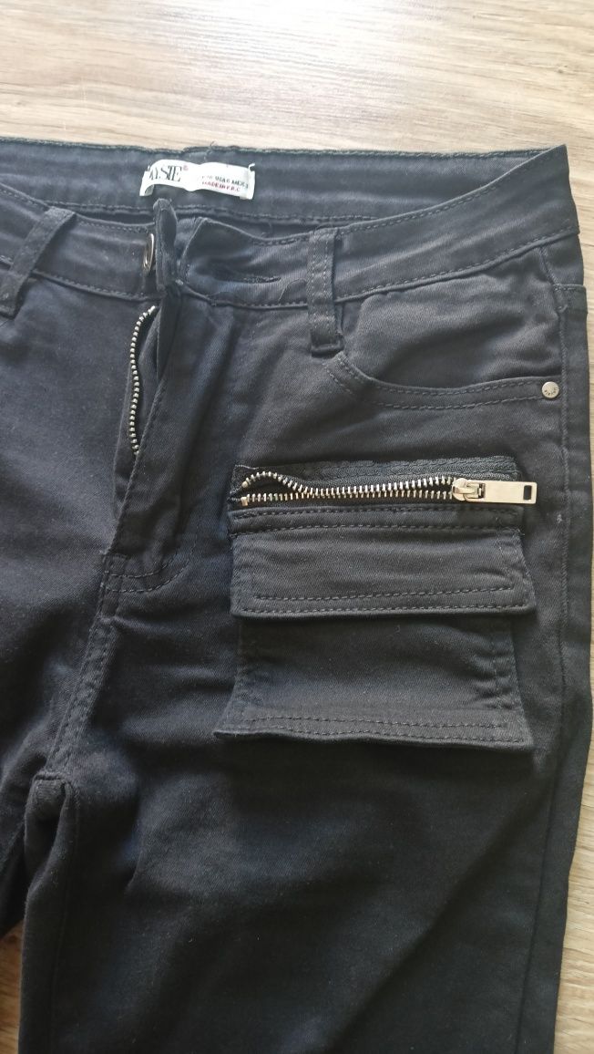 Spodnie materiałowe Daysie z kieszenią r.S/ 36