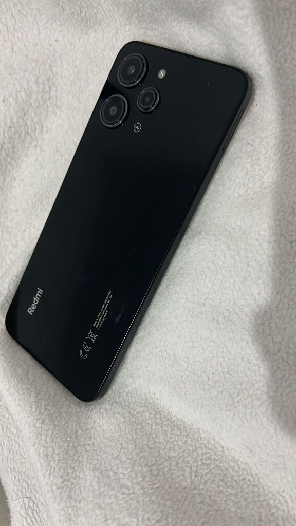 Xiaomi Redmi 12 ,