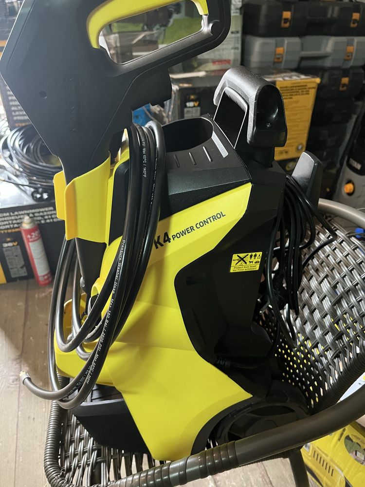 Мийка karcher k4 power control