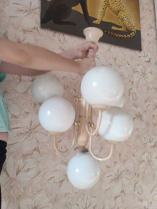 Світильник в хорошому стані