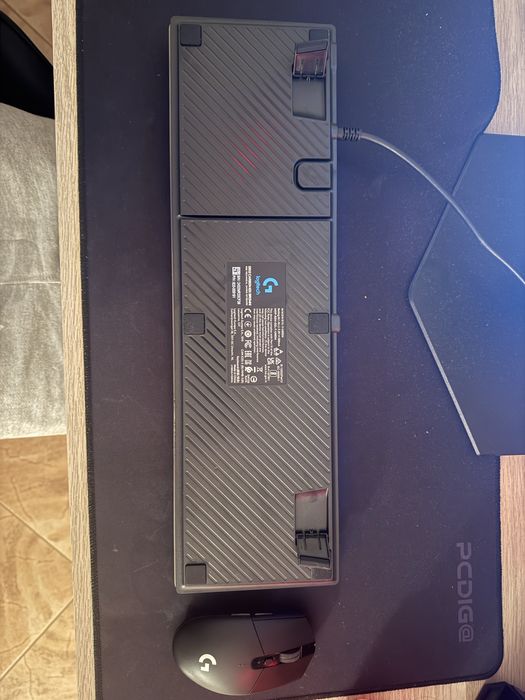 Teclado mecanico LOGITECH G512 carbon RGB