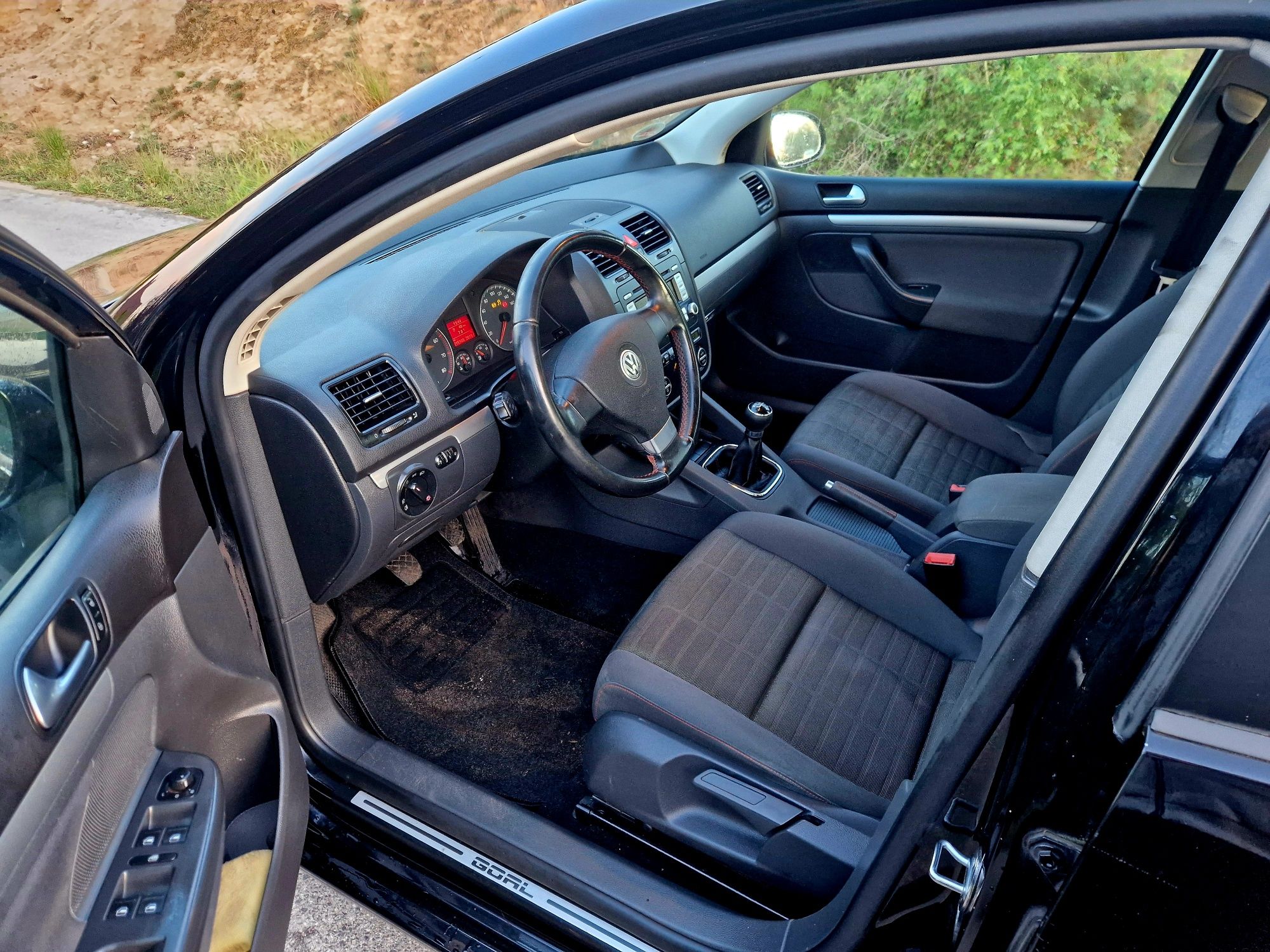 VW Golf 5 1.4 MPi 90 km 2006 rok klima Alu 18 cali