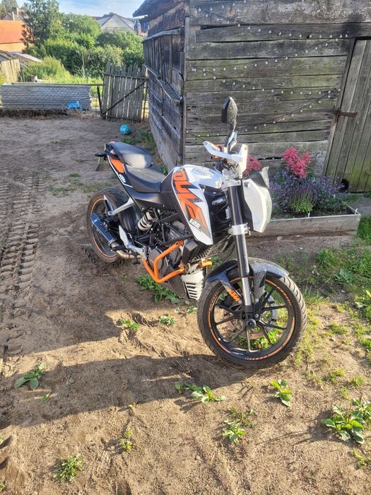 Ktm Duke 125.  !