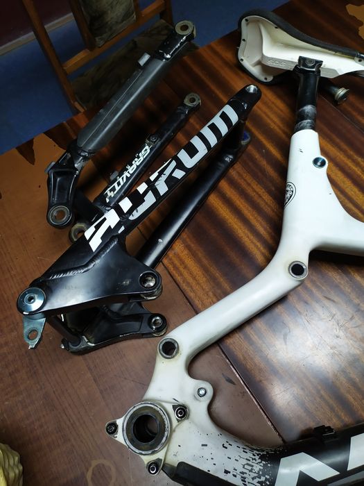 Rower dh fr norco aurum l  sram race face rux Fox rc4 27,5 0carbon