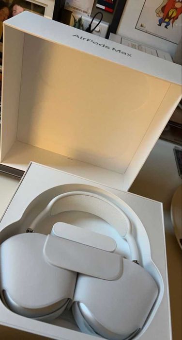 Apple AirPods MAX novos, e por abrir