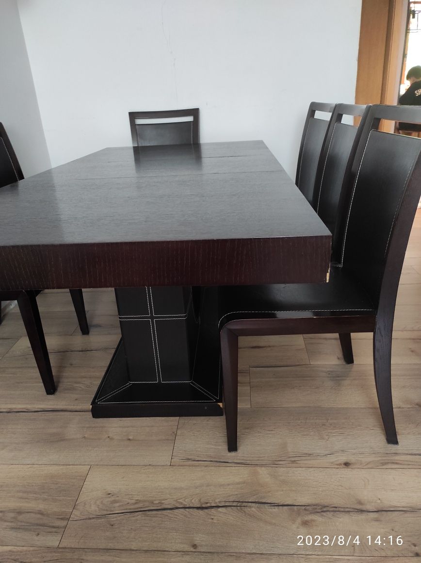 Stół + 6 krzeseł firmy vinotti