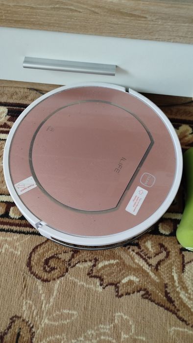 Робот пылесос Ilife v7s Plus