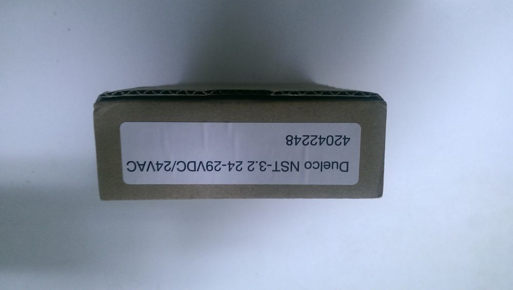 Relé de segurança Duelco NST-3.2 24-29VDC/24VAC Novo.