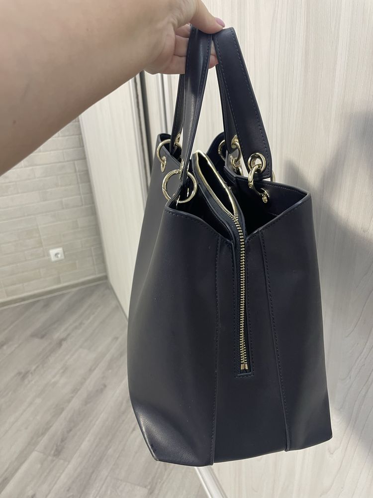 Продам сумку  tommy hilfiger оригінал
