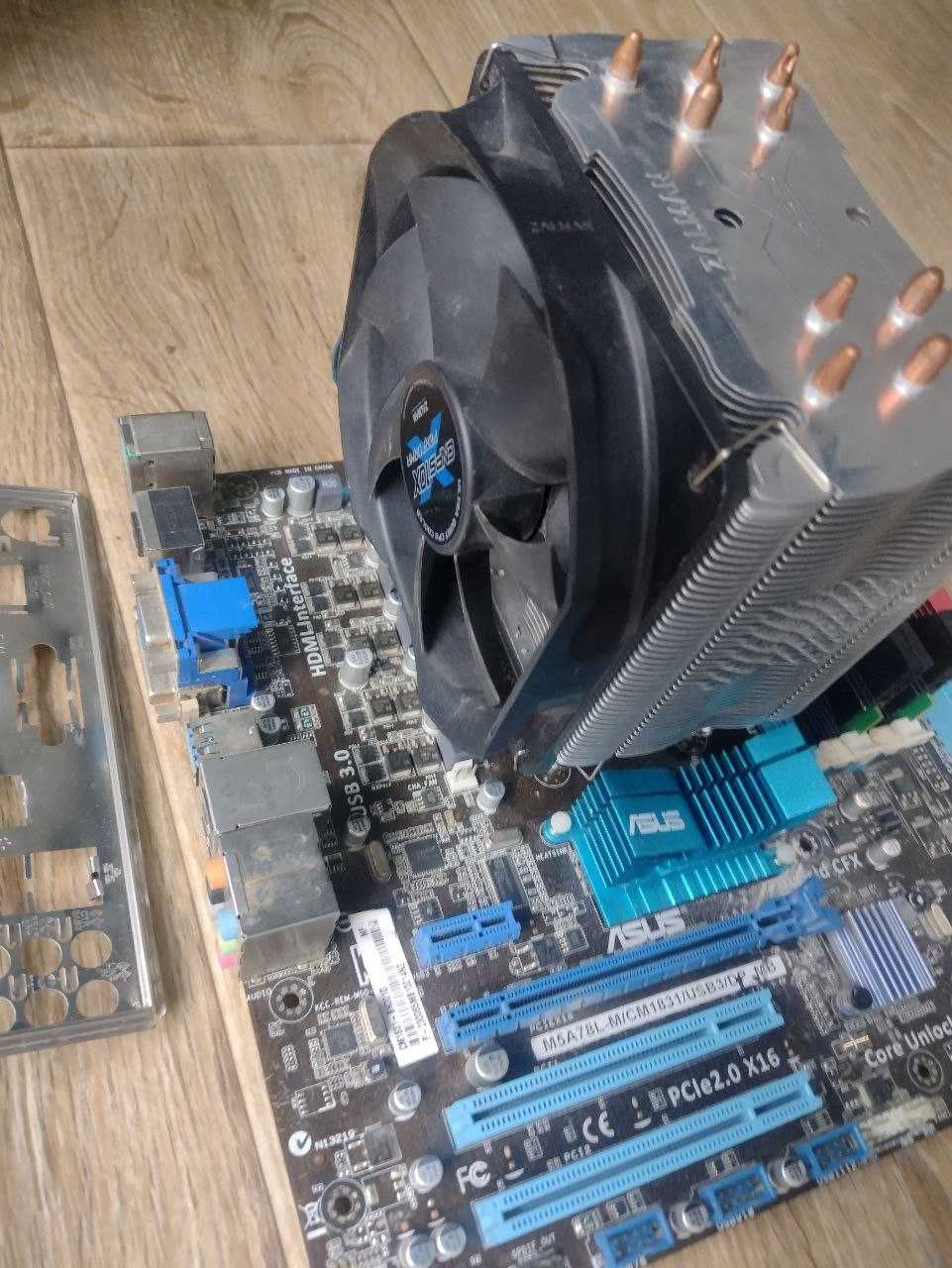 Комплект FX8150+ASUS M5A78L (SATA3/USB 3.0) +8gb ddr3+ Башня Zalman