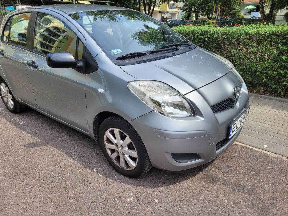 Sprzedam Toyotę Yaris II