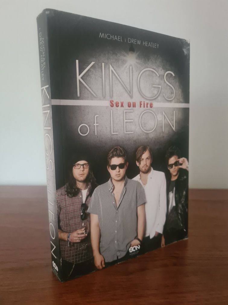Kings of Leon - "Sex on Fire" - Michael i Drew Heatley. Książka