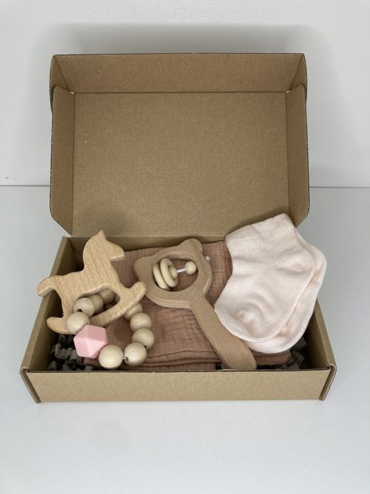 Zestaw prezentowy, upominkowy dla noworodka, niemowlaka, dziewczynki