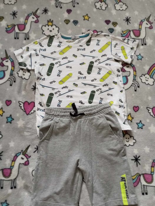 Strój sportowy r. 140