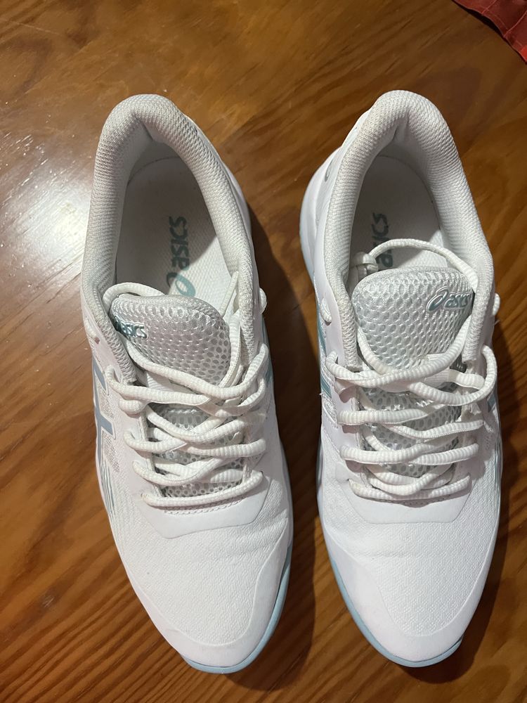 Sapatilhas ASICS- brancas e azul clarinho