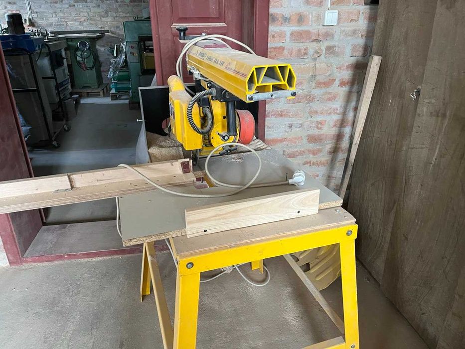 Торцовка..Радіально консольна торцовка..Торцювальний станок