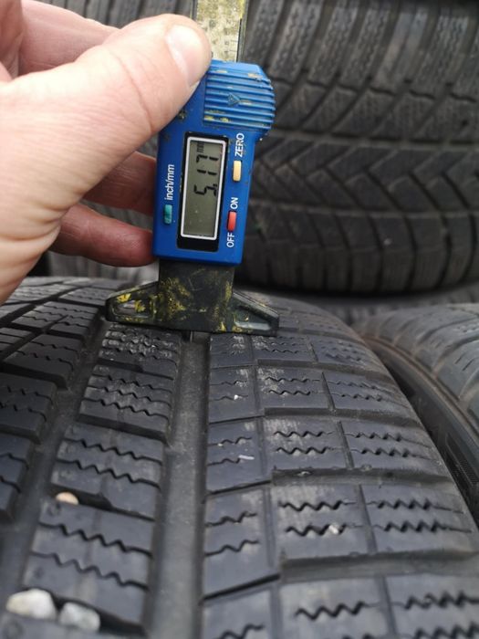 Dwie opony Hankook Winter I'Cept Evo2 225/45/18 91H