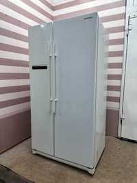 Сучасний холодильник SAMSUNG Side-by-side