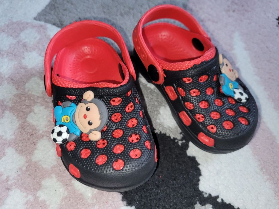 Crocsy laczki kapcie r. 19 małpka