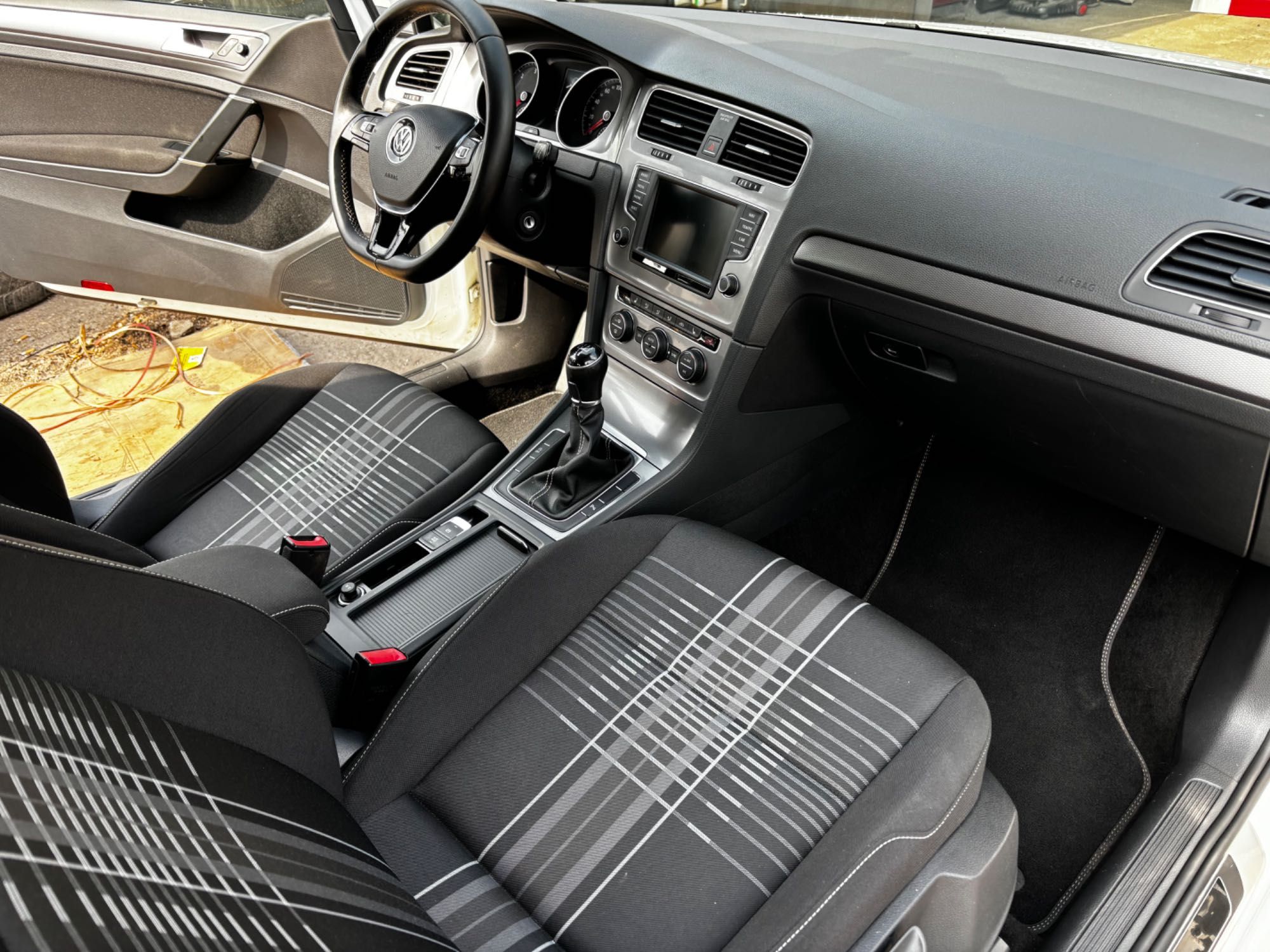 VW golf VII R-line