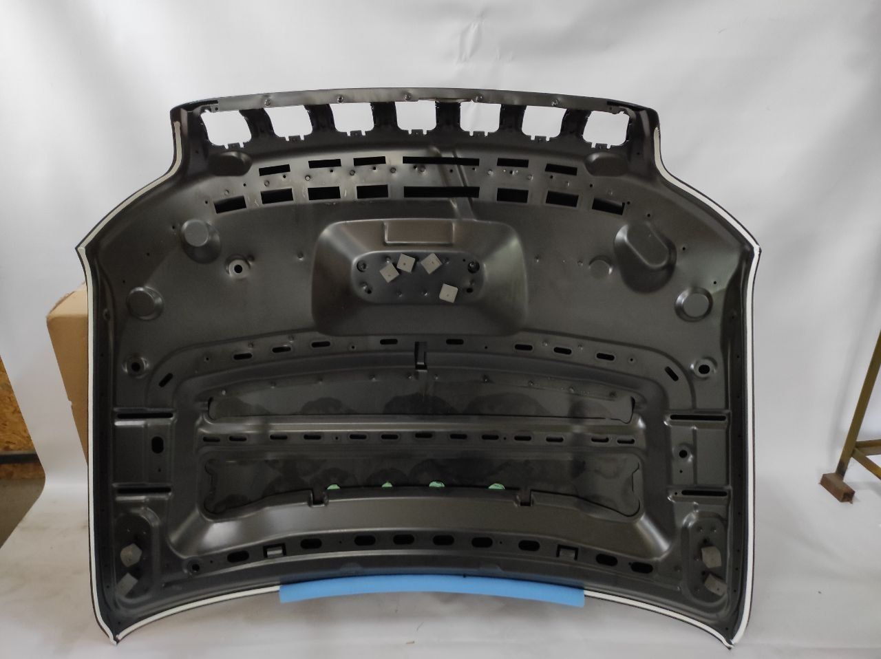 Jeep Cherokee KL 2019 2020 2021 капот Чироки запчасти