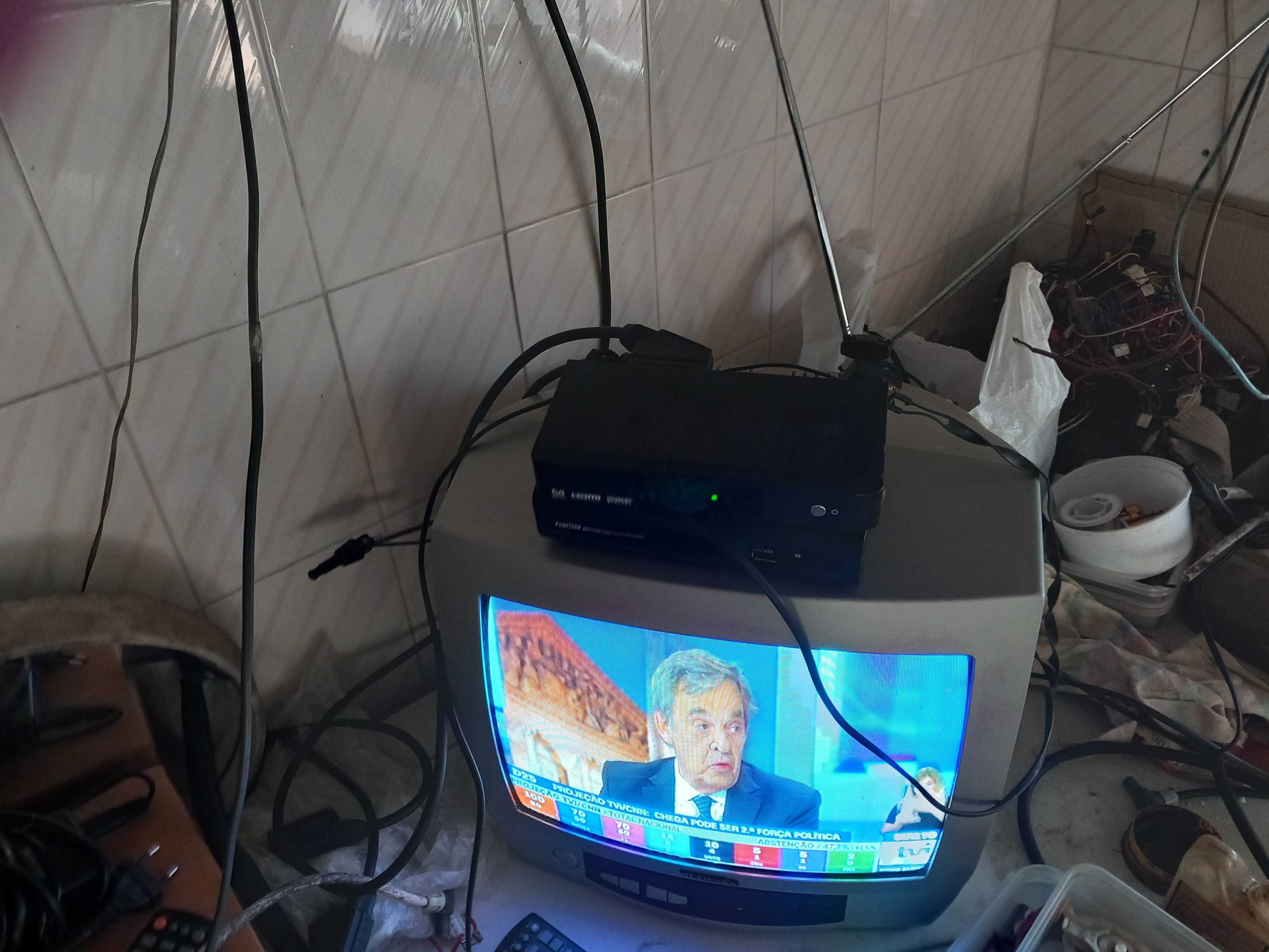 Televisor + recetor de TDT /diversos