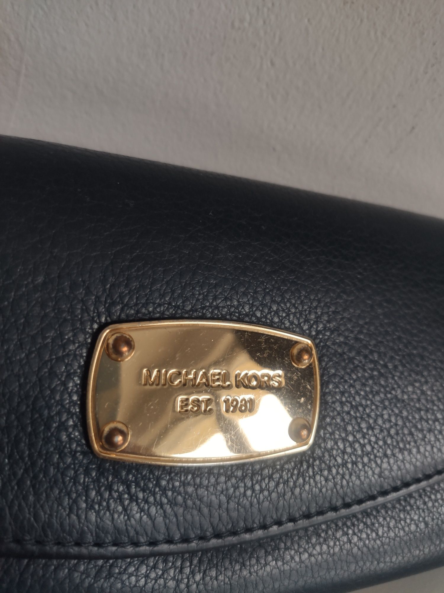 Michael Kors piękny, granatowy portfel ze skóry naturalnej