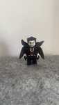 Lego Vampire Minifigurka 2010