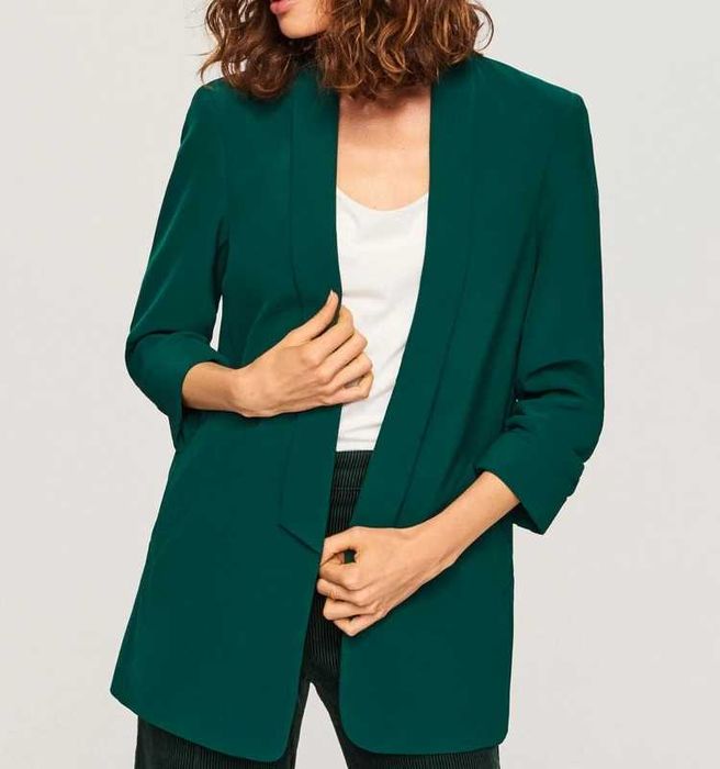 Marynarka Reserved z marszczonymi rękawami XS