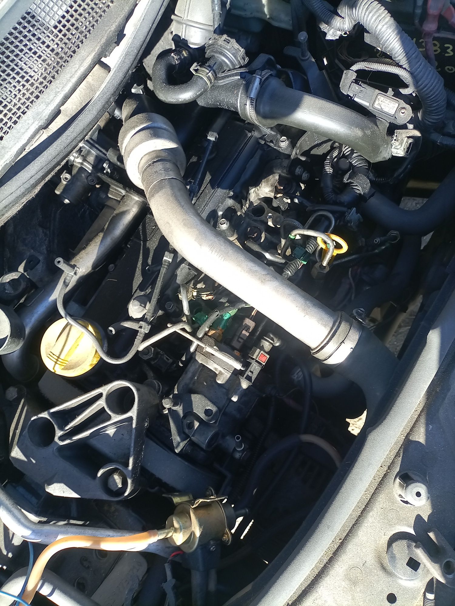 Material de motor e chapa Renault megane