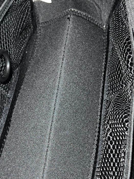 Sprzedam oryginalną nową (metka) kosmetyczkę GTI VW Collection.