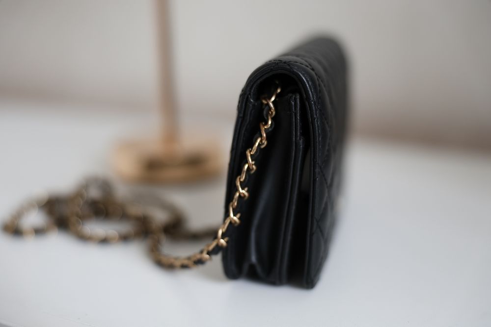 Жіноча чорна сумка Chanel